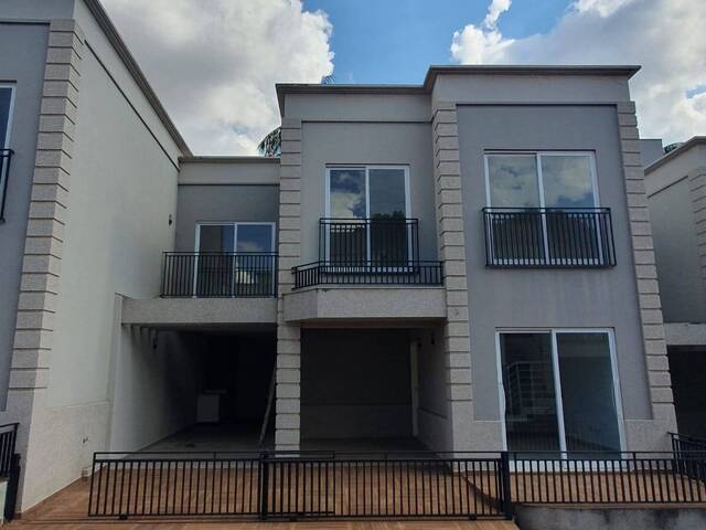 #1666 - Apartamento para Venda em Arapongas - PR