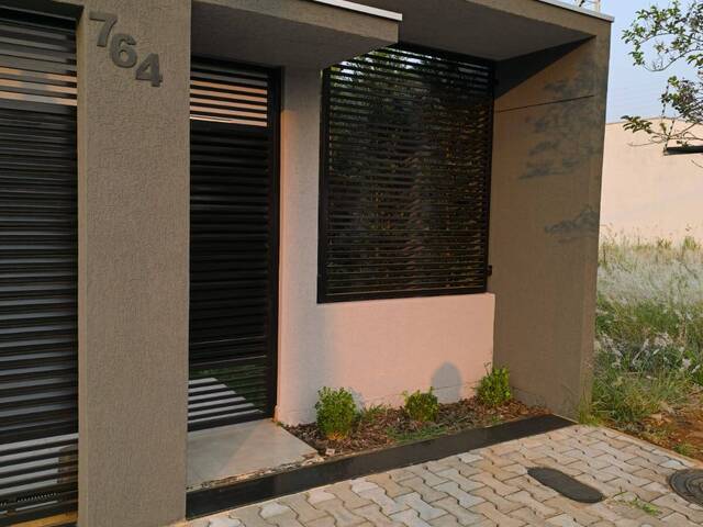 #1668 - Casa para Venda em Arapongas - PR