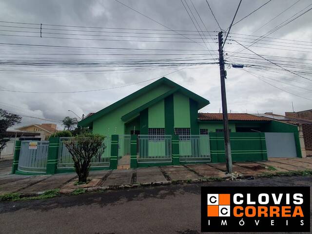 #1697 - Casa para Venda em Arapongas - PR